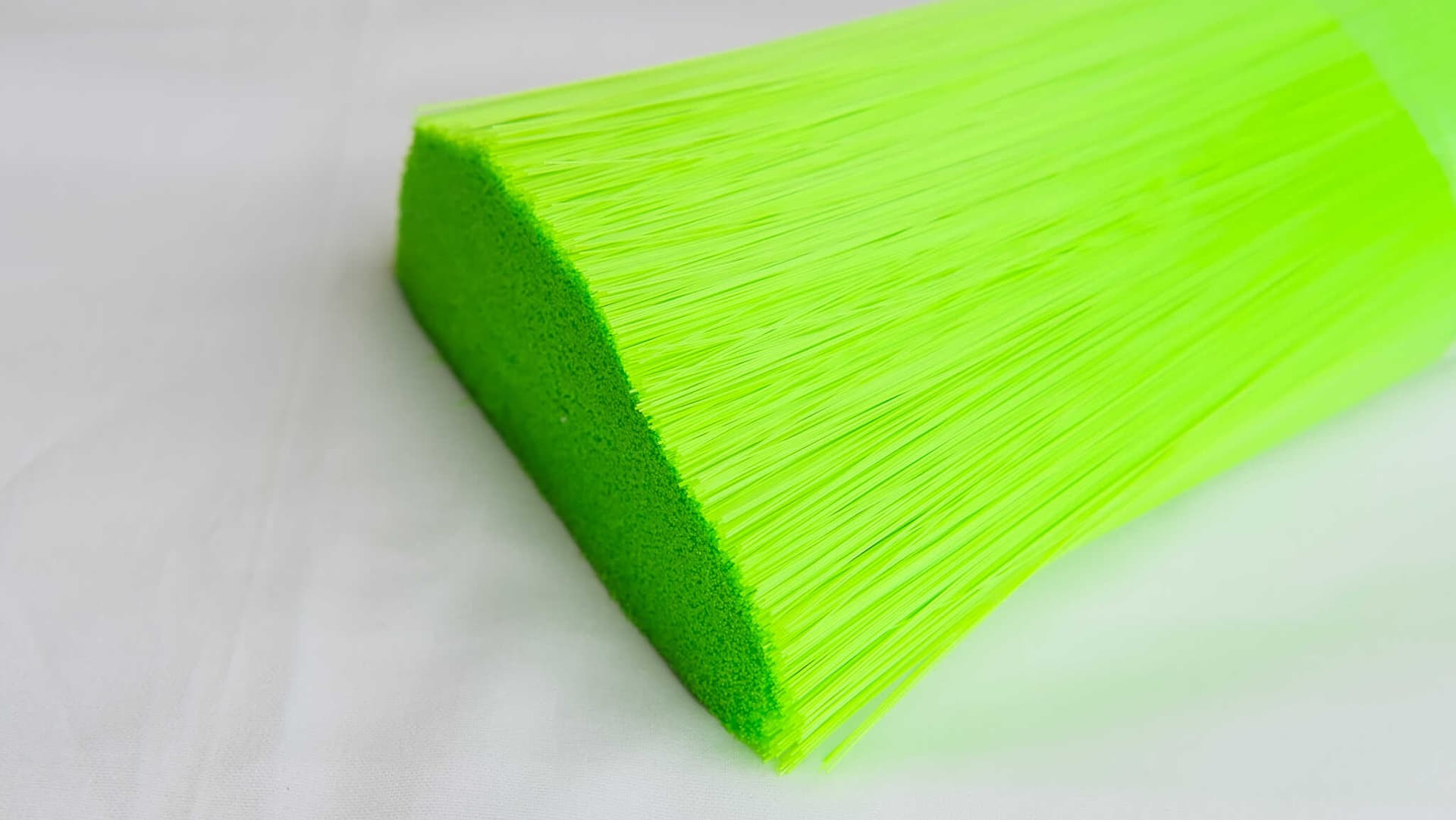 PET Green Bristles
